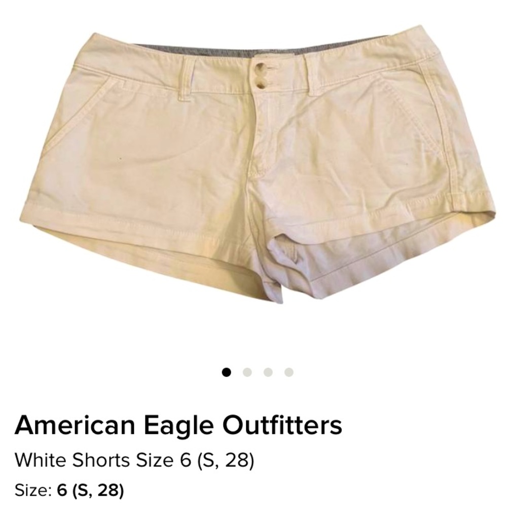 American Eagle - Size 6 - White Shorts